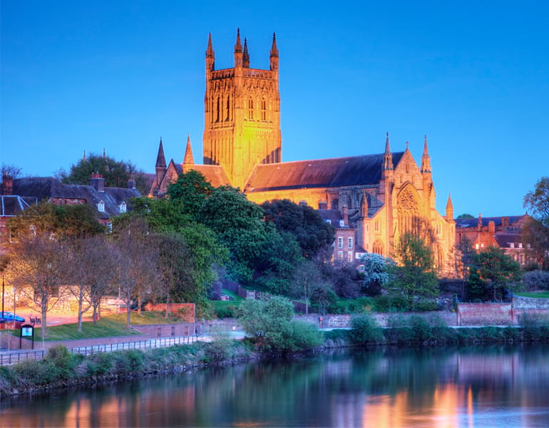 greatlittlebreaks-Worcestershire-cathedral.jpg